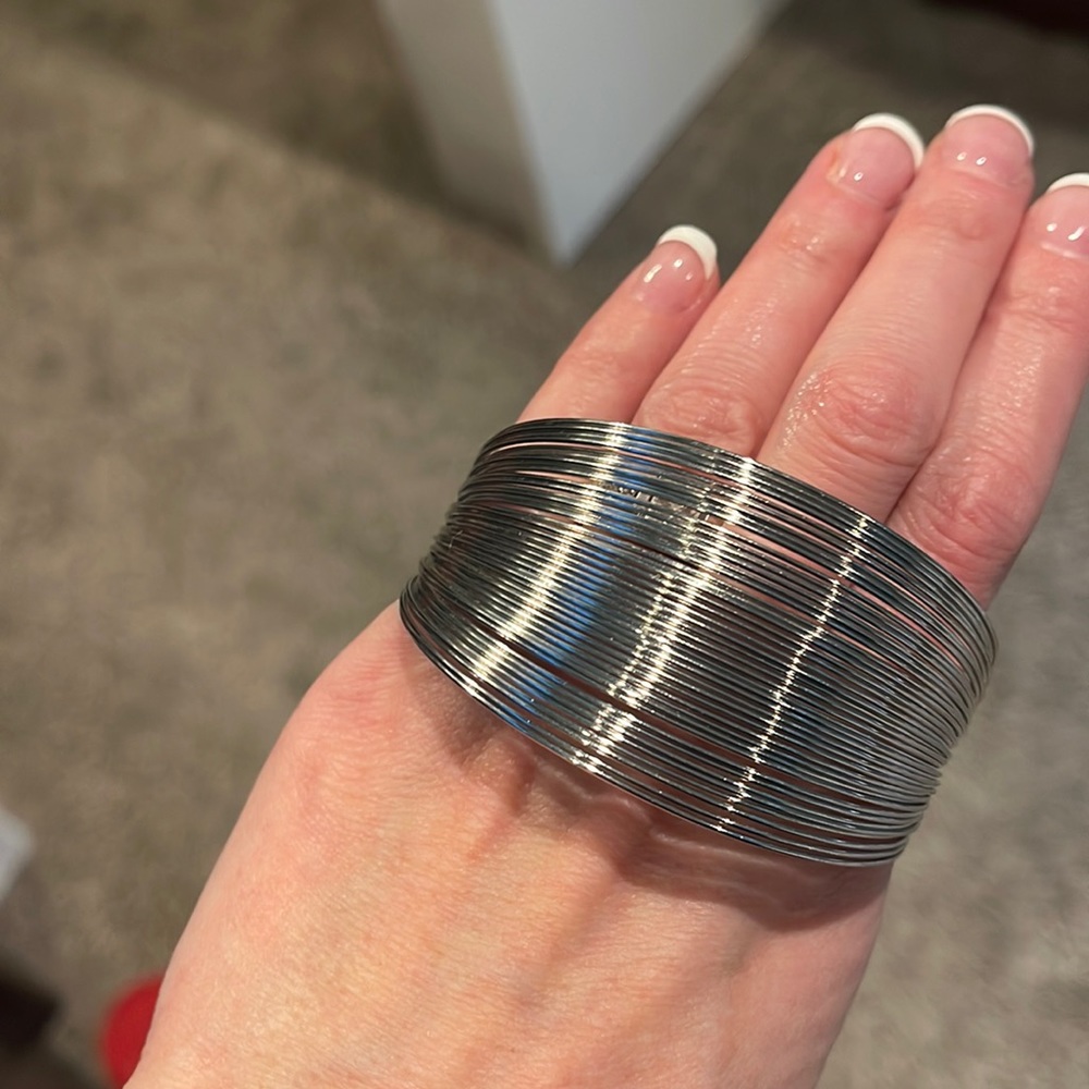 Adjustable cuff bracelet